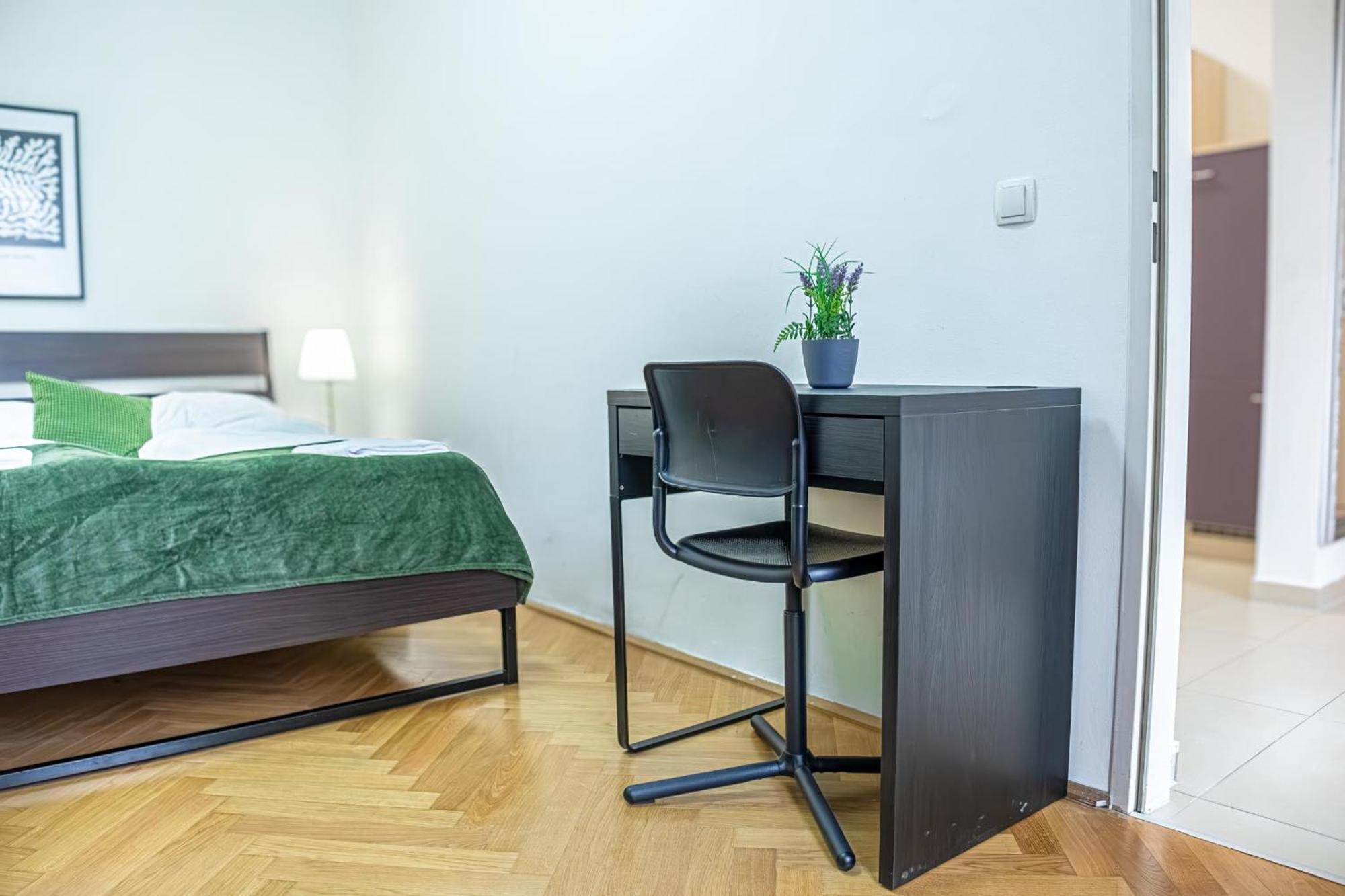 Comfortable 2Br Apt.-Near Wiener Stadthalle Exterior foto